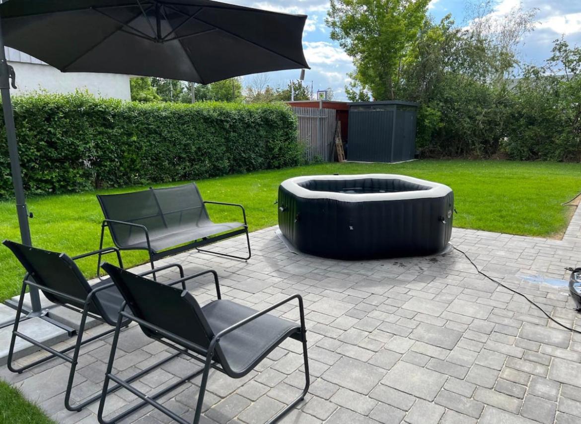 Villa Haushalfte Mit Garten, Kamin, Grill & Whirlpool Nahe Ber à Berlin Extérieur photo