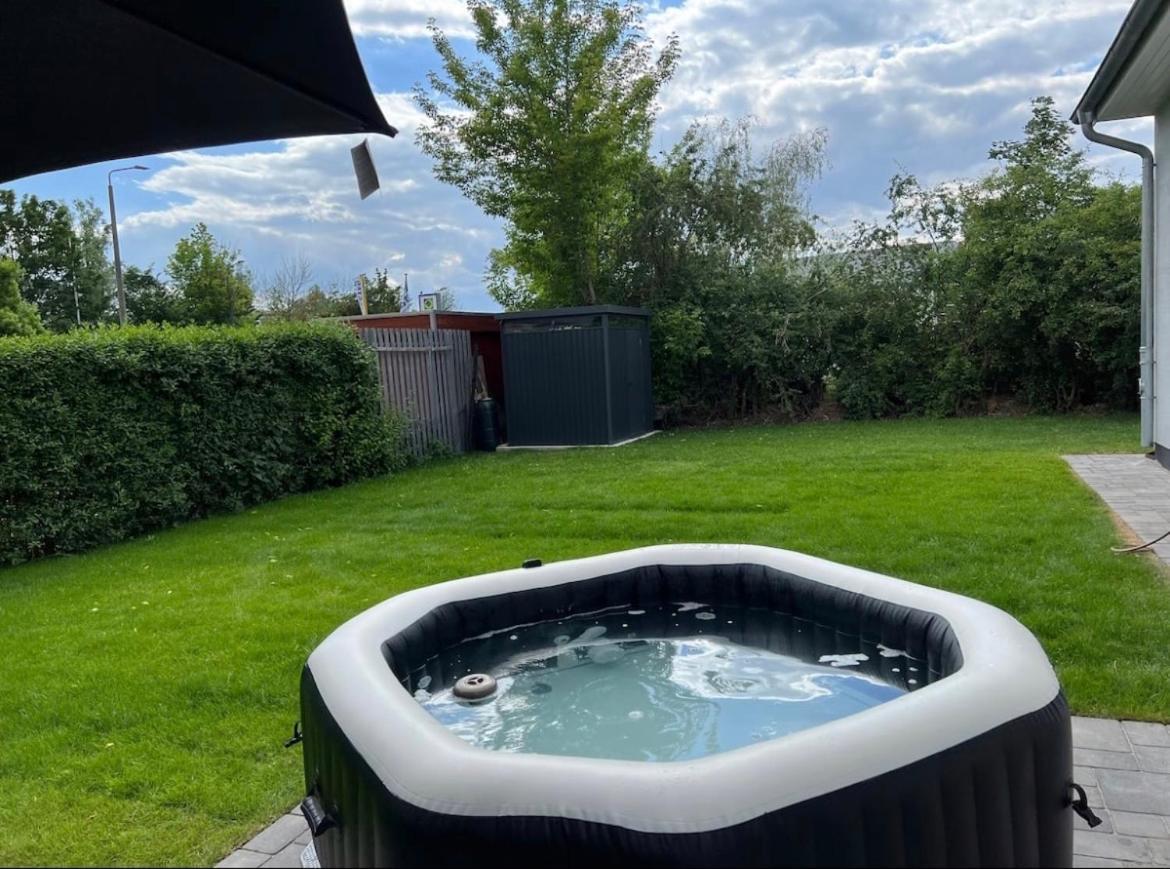 Villa Haushalfte Mit Garten, Kamin, Grill & Whirlpool Nahe Ber à Berlin Extérieur photo